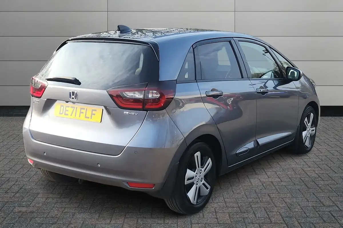2021-honda-jazz-15-i-mmd-ex-107ps-big-11