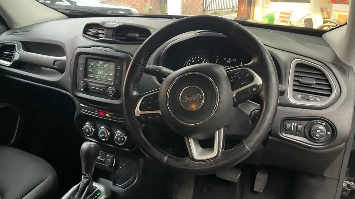 2017-jeep-renegade-14-multiair-ii-longitude-ddct-big-8
