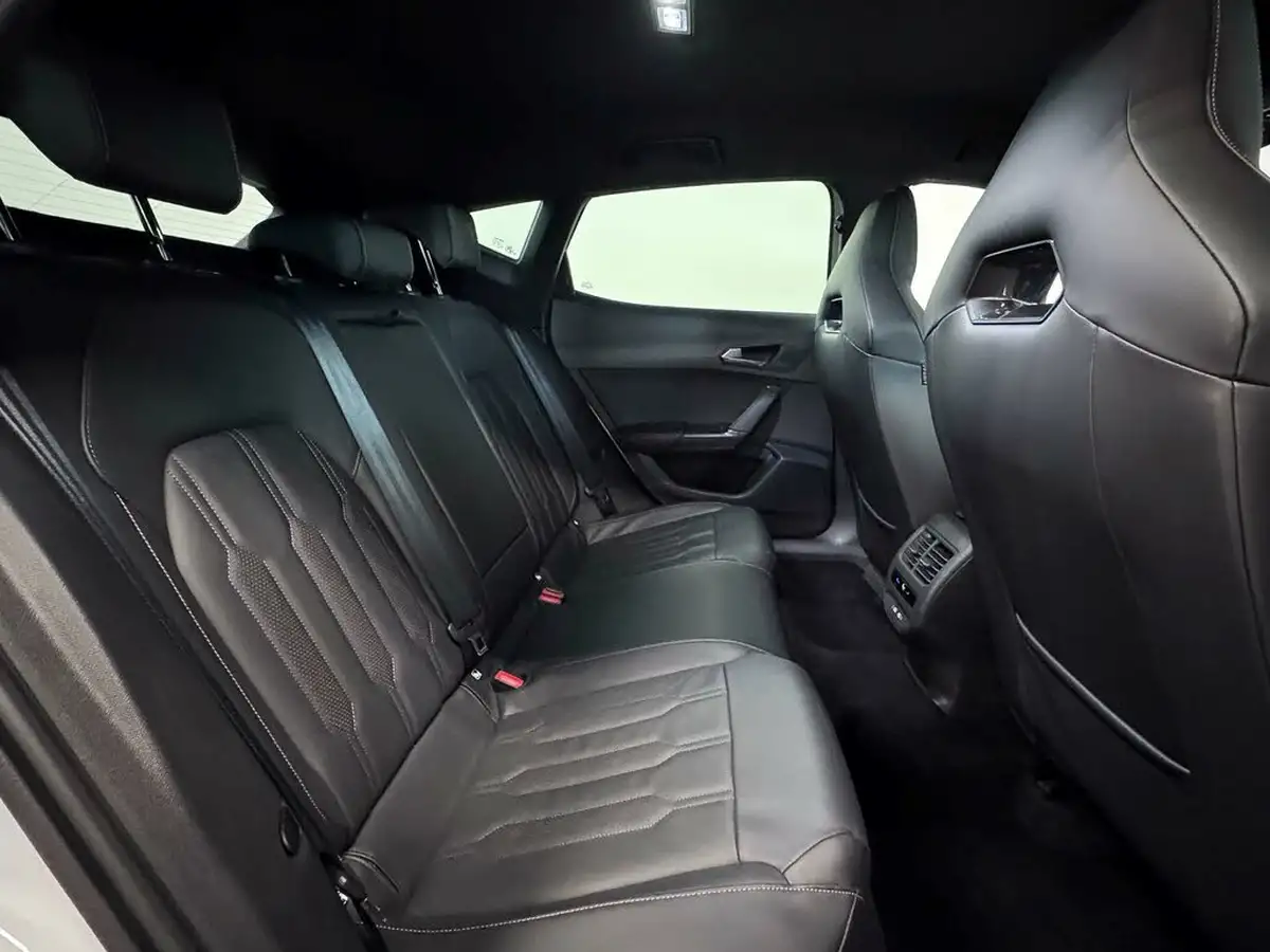 2023-cupra-formentor-14-e-hybrid-vz2-big-38