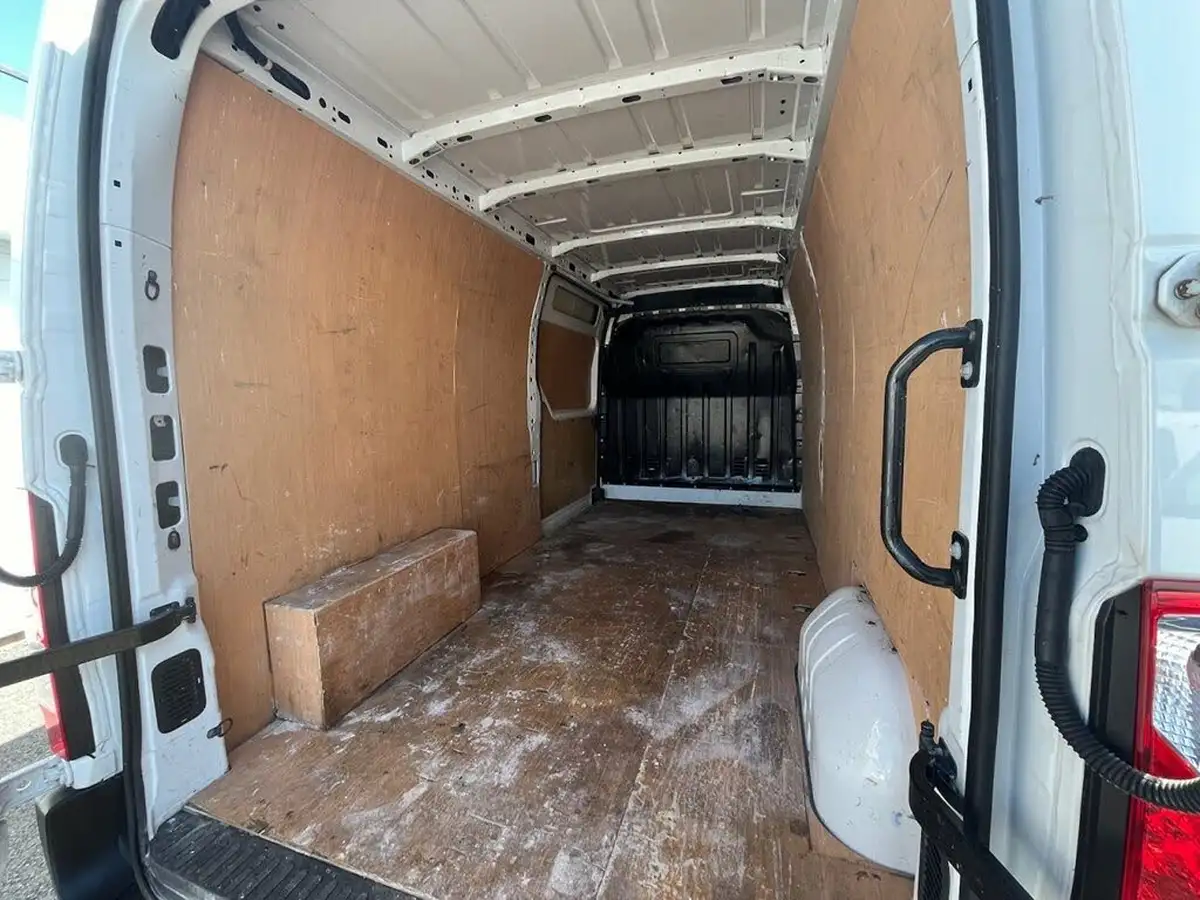 2020-renault-master-23dci-lm35-135-business-panel-big-15