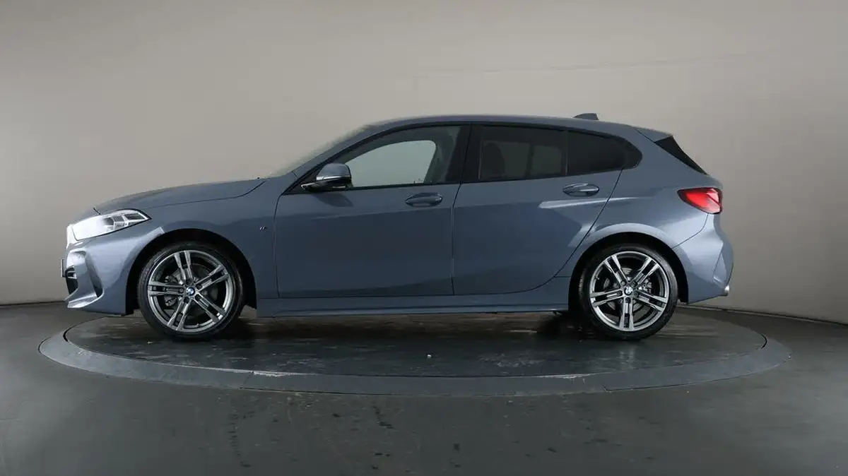 2021-bmw-1-series-15-118i-m-sport-lcp-dct-big-30