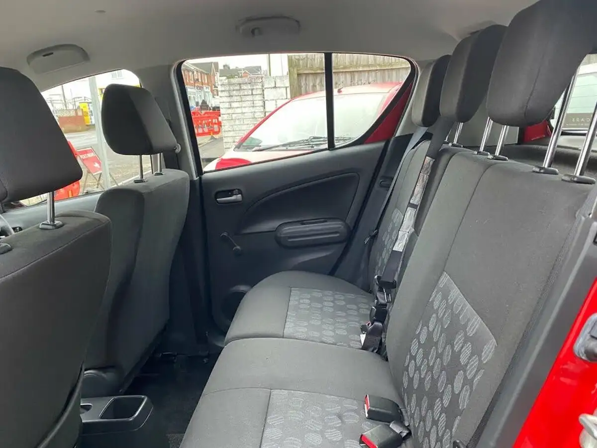 2009-suzuki-splash-12-gls-big-19