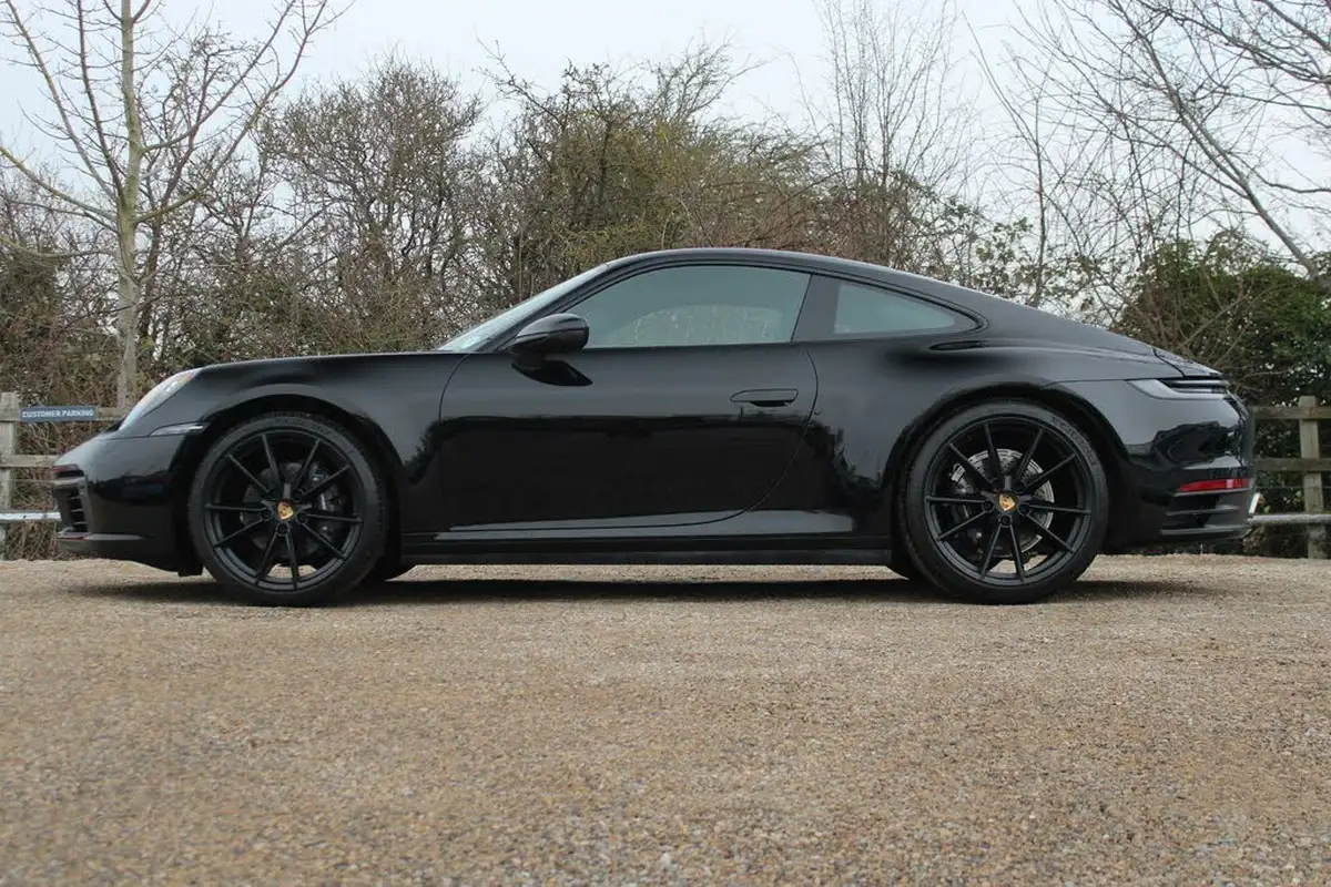 2020-porsche-911-30-carrera-coupe-big-17