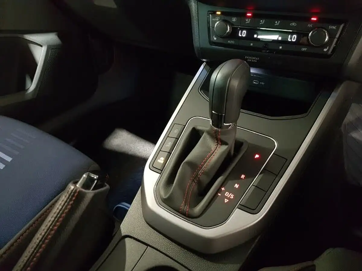 2021-seat-arona-10-tsi-fr-red-edition-dsg-big-13