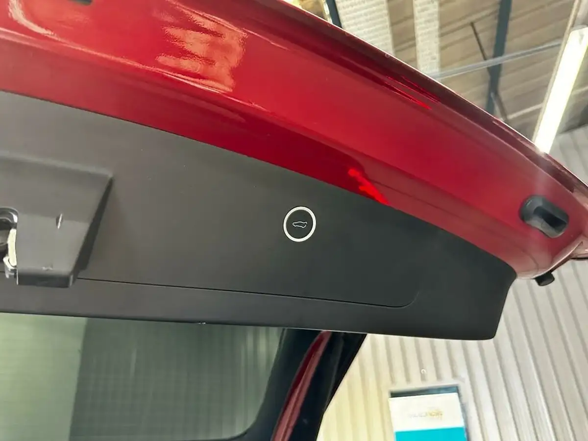 2018-tesla-model-x-e-75d-big-36