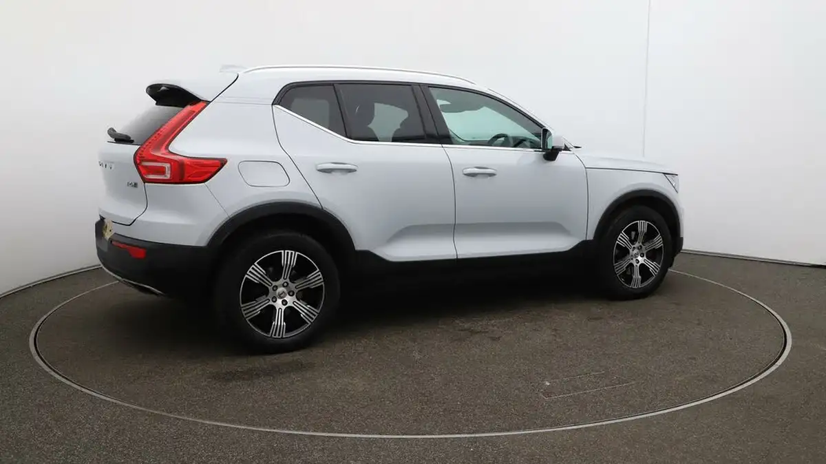 2020-volvo-xc40-20-t4-inscription-awd-big-43