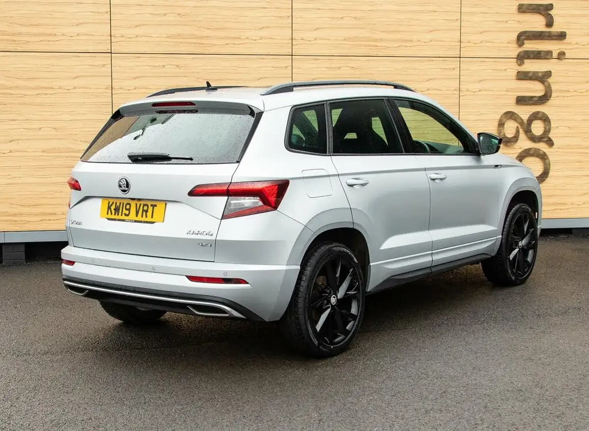 2019-skoda-karoq-20-tsi-sportline-big-3