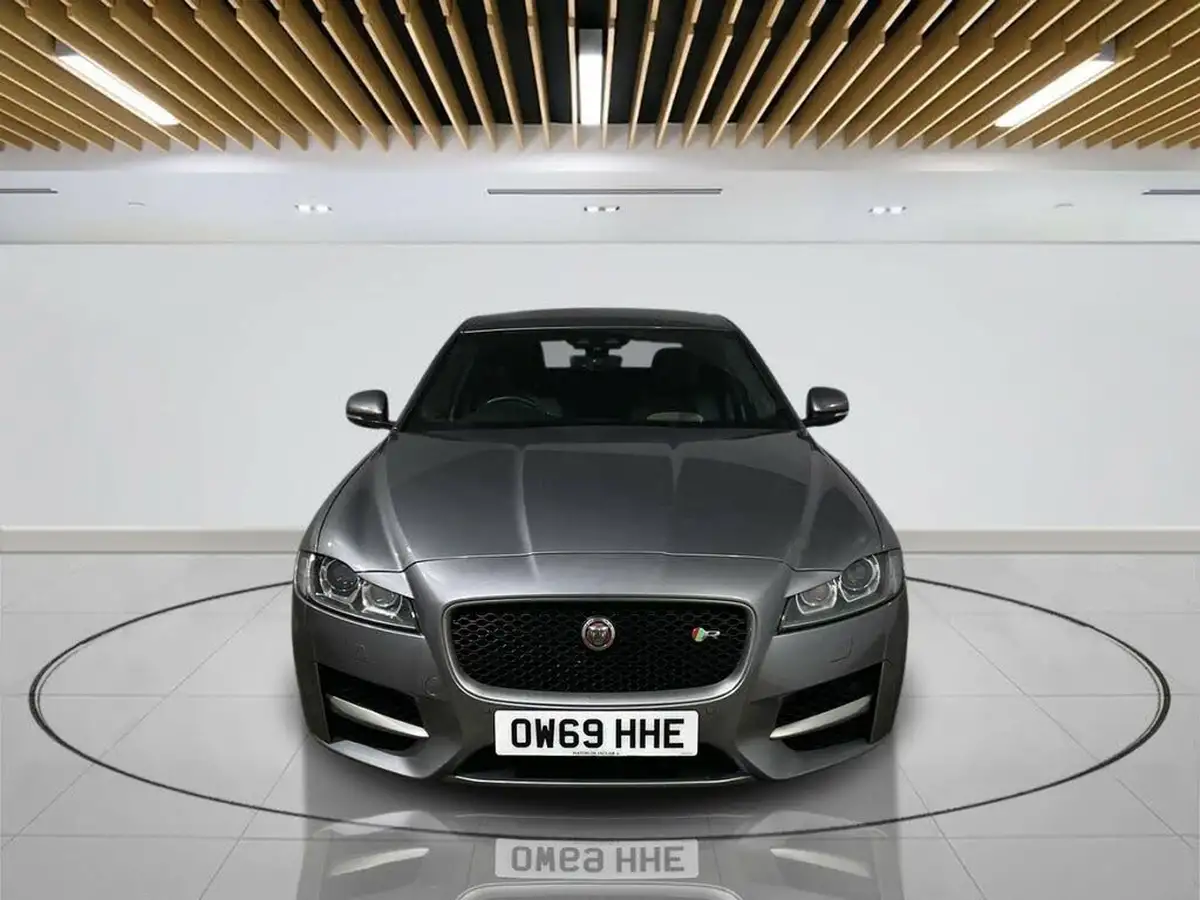 2020-jaguar-xf-20td-r-sport-180ps-saloon-4d-auto-big-1