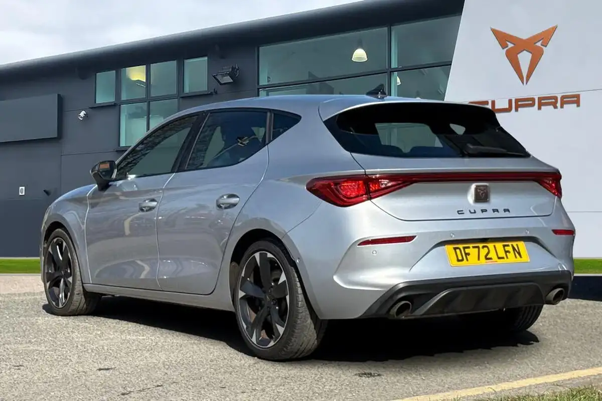2023-cupra-leon-nf-20-tsi-vz1-big-1