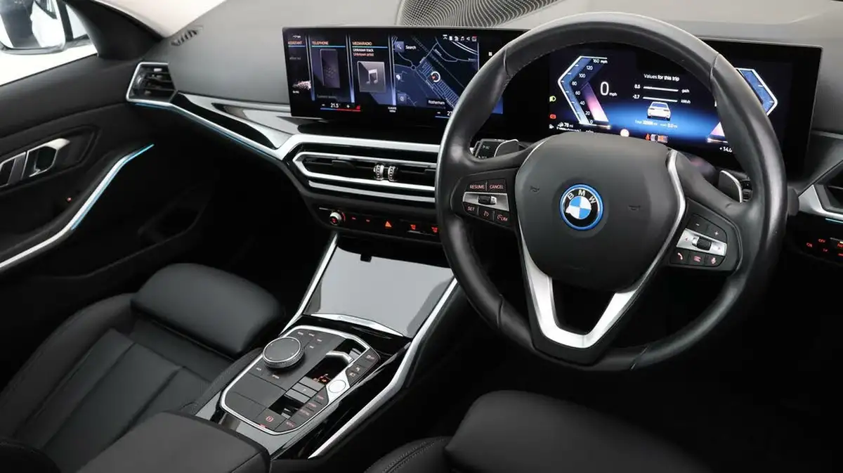 2022-bmw-3-series-20-330e-sport-touring-5d-big-9