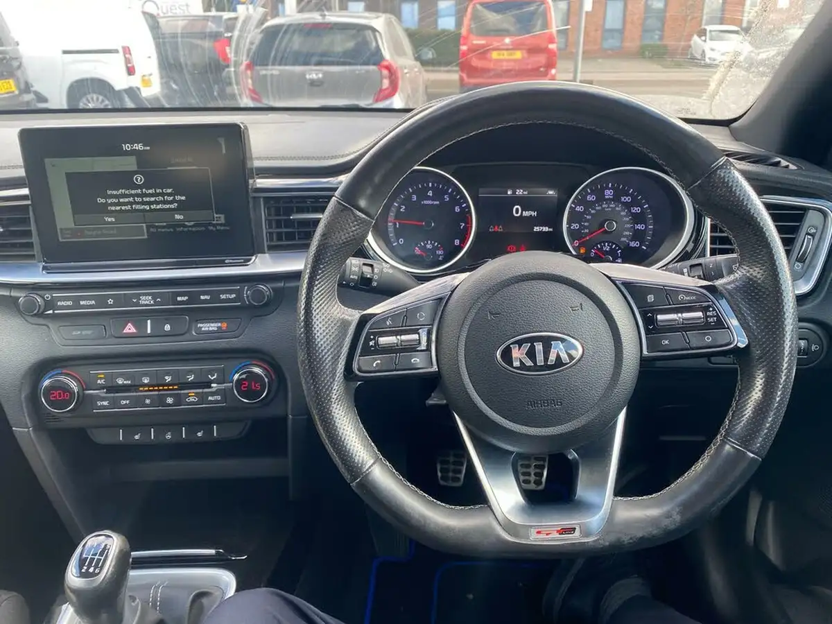 2020-kia-pro-ceed-14-t-gdi-gt-line-big-8