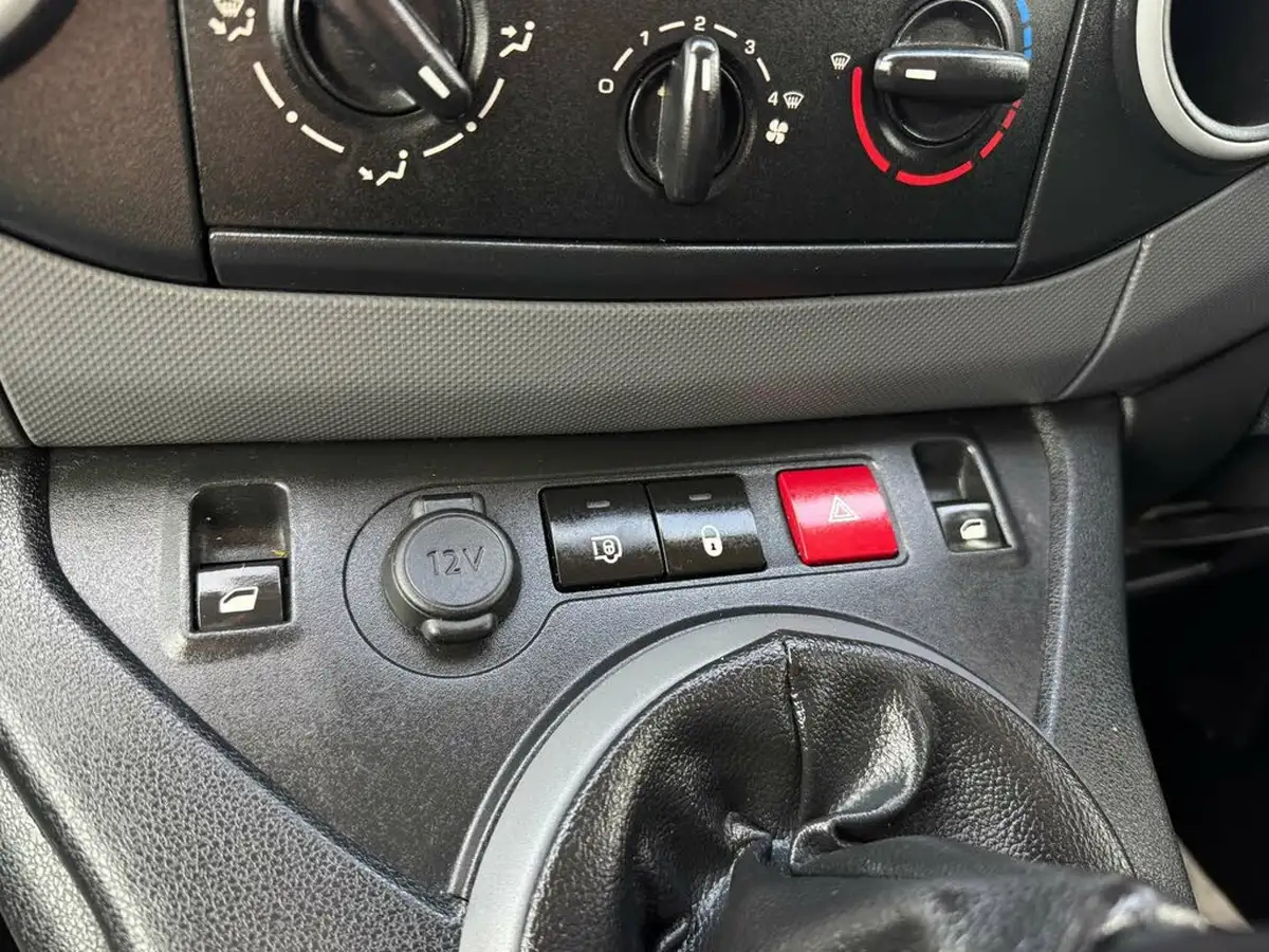 2018-citroen-berlingo-16td-l1625-enterprise-special-edition-panel-big-12
