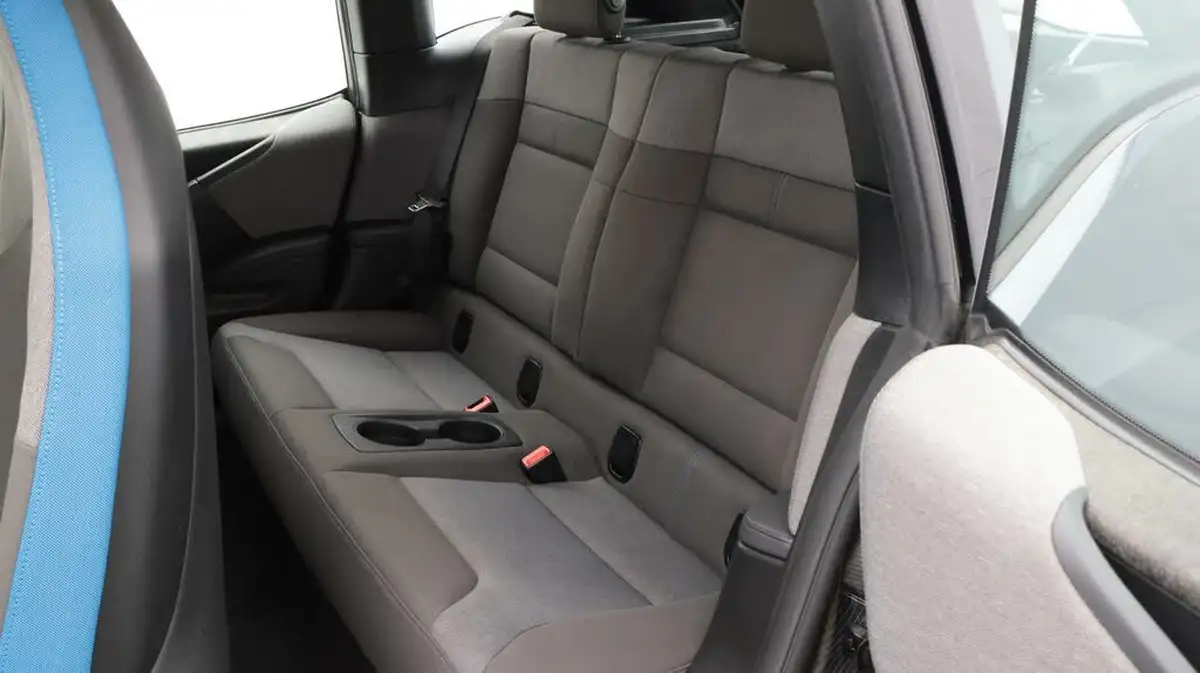 2019-bmw-i3-big-16
