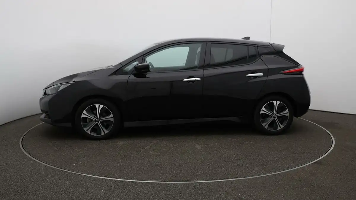 2021-nissan-leaf-e-10-40kwh-big-4