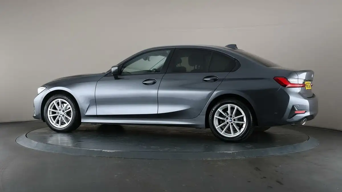 2019-bmw-3-series-20td-320d-se-190bhp-saloon-4d-sport-auto-big-70