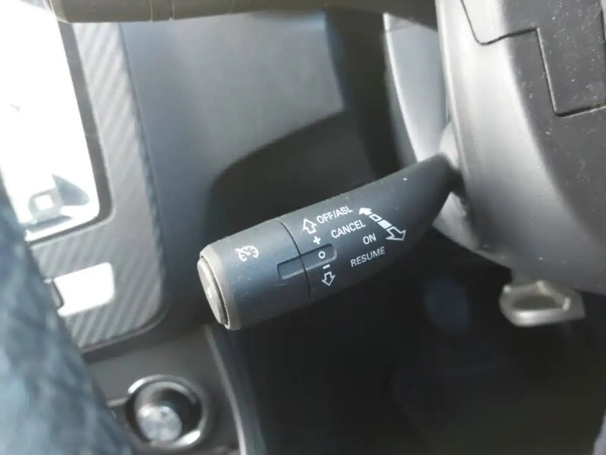2019-mg-zs-suv-15-vti-tech-exclusive-105bhp-big-14