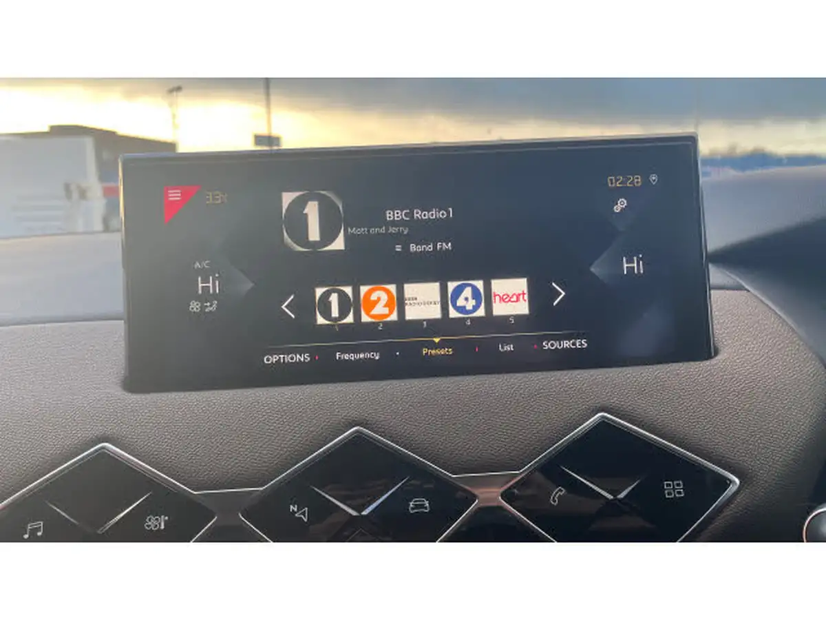 2019-ds-ds-3-crossback-12-puretech-prestige-100ps-big-21