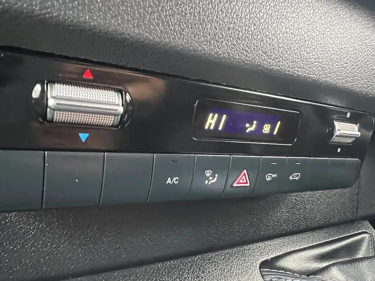 2019-mercedes-benz-sprinter-21cdi-314-l1h1-143pseu6c-panel-van-big-44