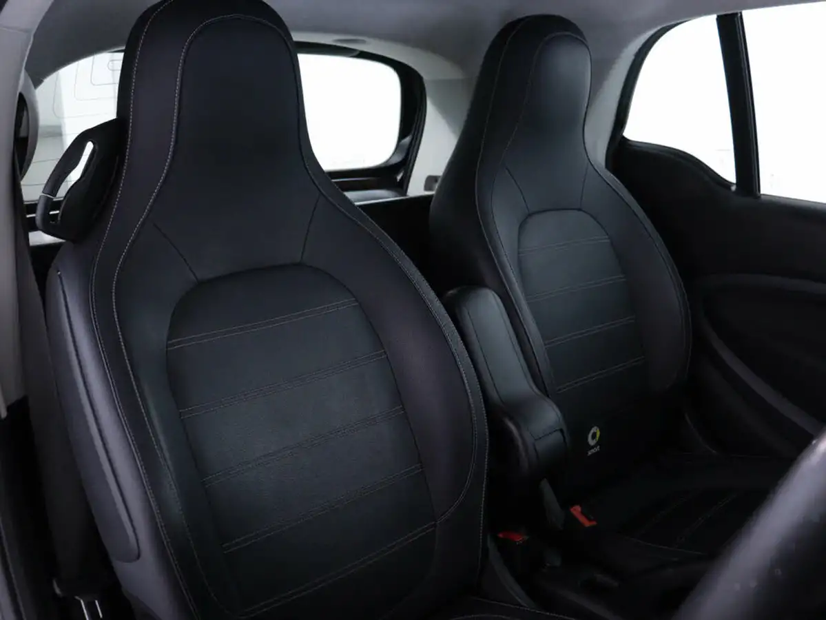 2021-smart-fortwo-eq-exclusive-coupe-big-27