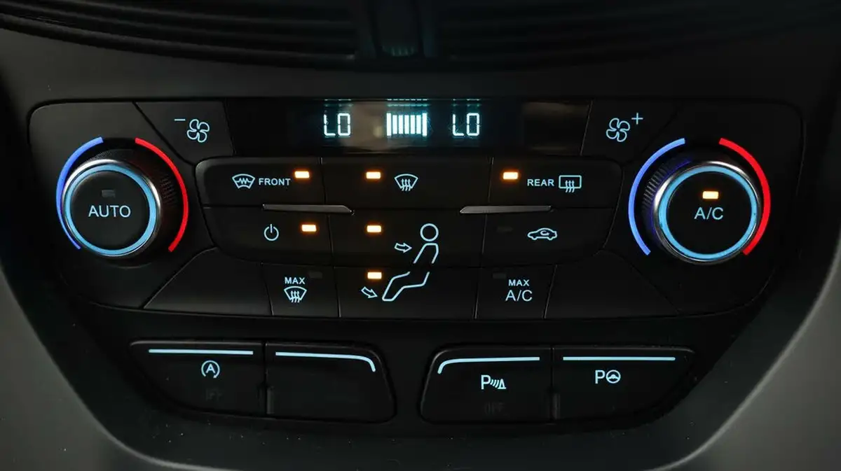 2017-ford-kuga-15tdci-st-line-powershift-big-11