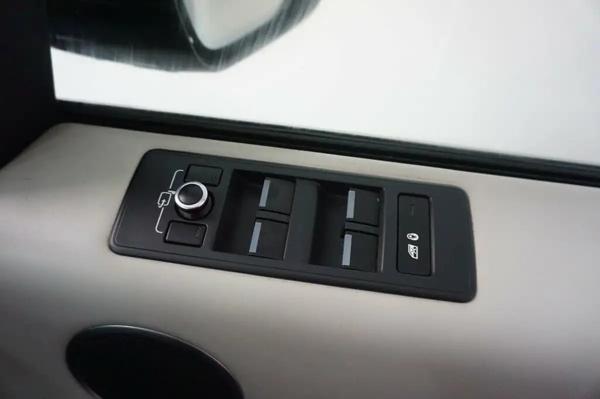 2014-land-rover-range-rover-sport-44-sdv8-autobiography-dynamic-44-sdv8-big-20