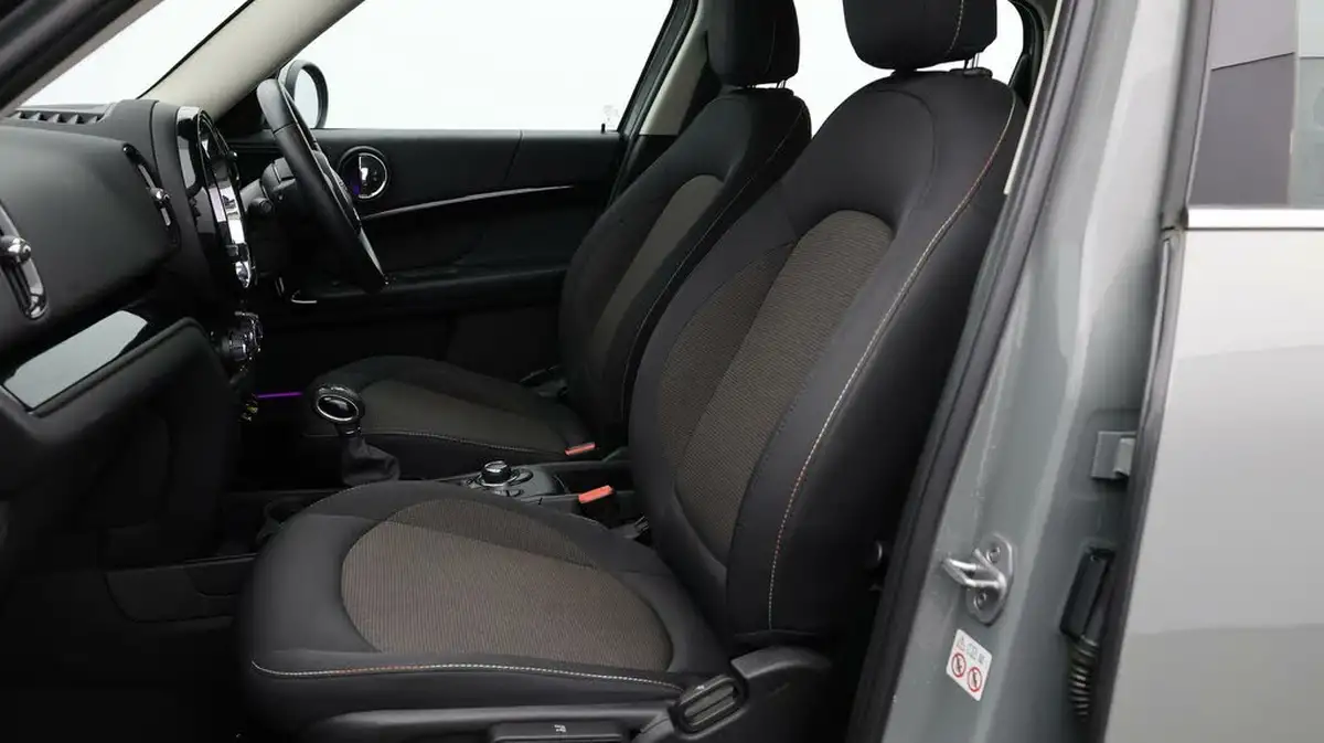 2021-mini-countryman-15-cooper-s-e-phev-classic-comfort-big-13