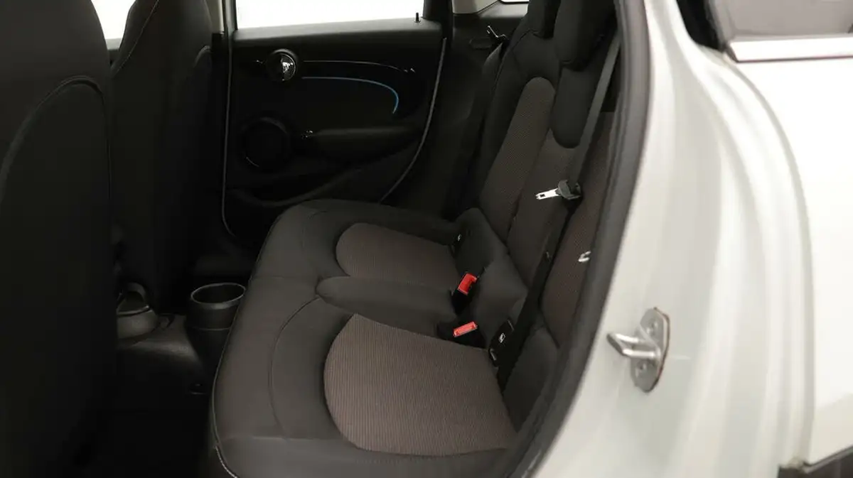 2021-mini-cooper-15-cooper-classic-hatchback-5d-auto-big-16