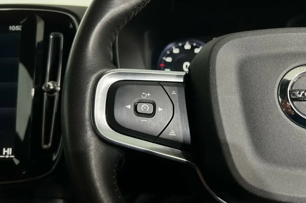 2020-volvo-xc40-15-t3-inscription-big-20
