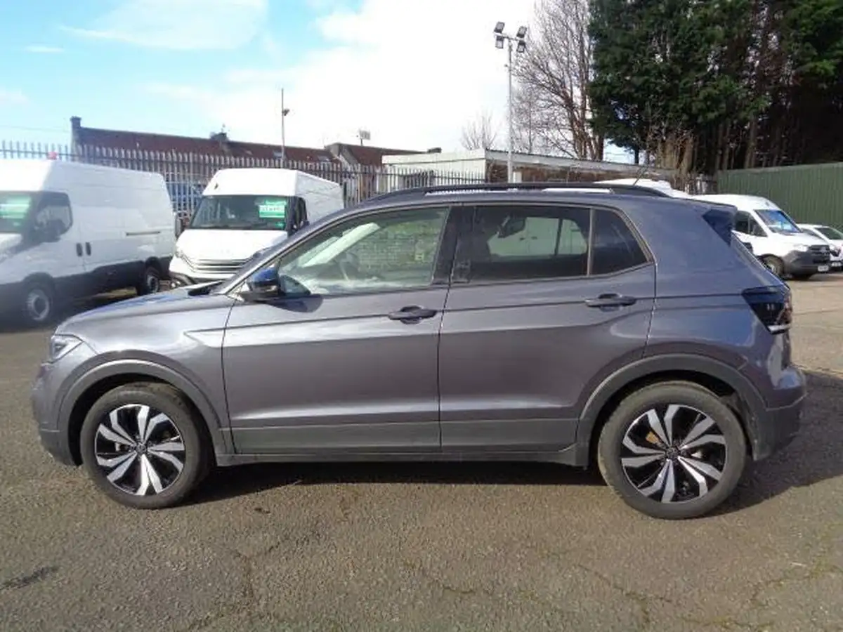 2023-volkswagen-t-cross-10-tsi-black-edition-110ps-big-6