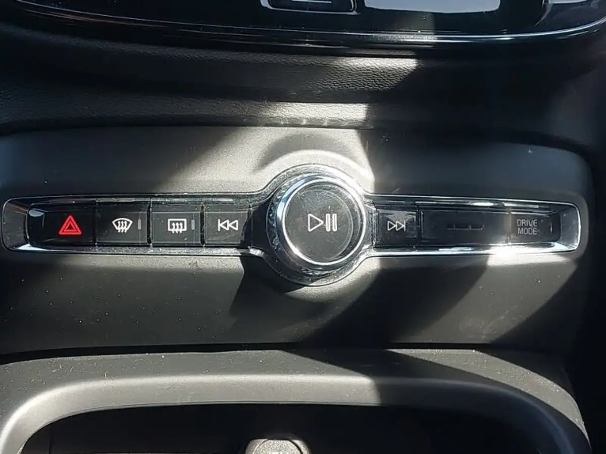 2020-volvo-xc40-15-t5-r-design-plug-in-hybrid-big-10