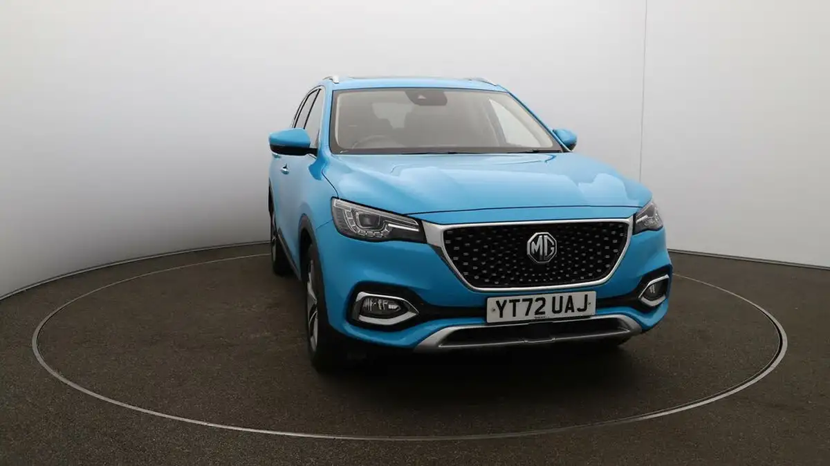2022-mg-hs-15t-gdi-exclusive-162ps-big-41