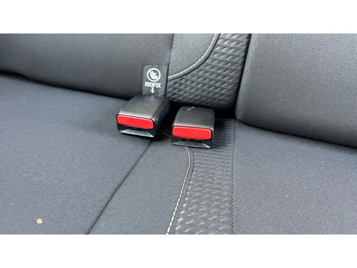 2018-dacia-sandero-10-sce-essential-big-16