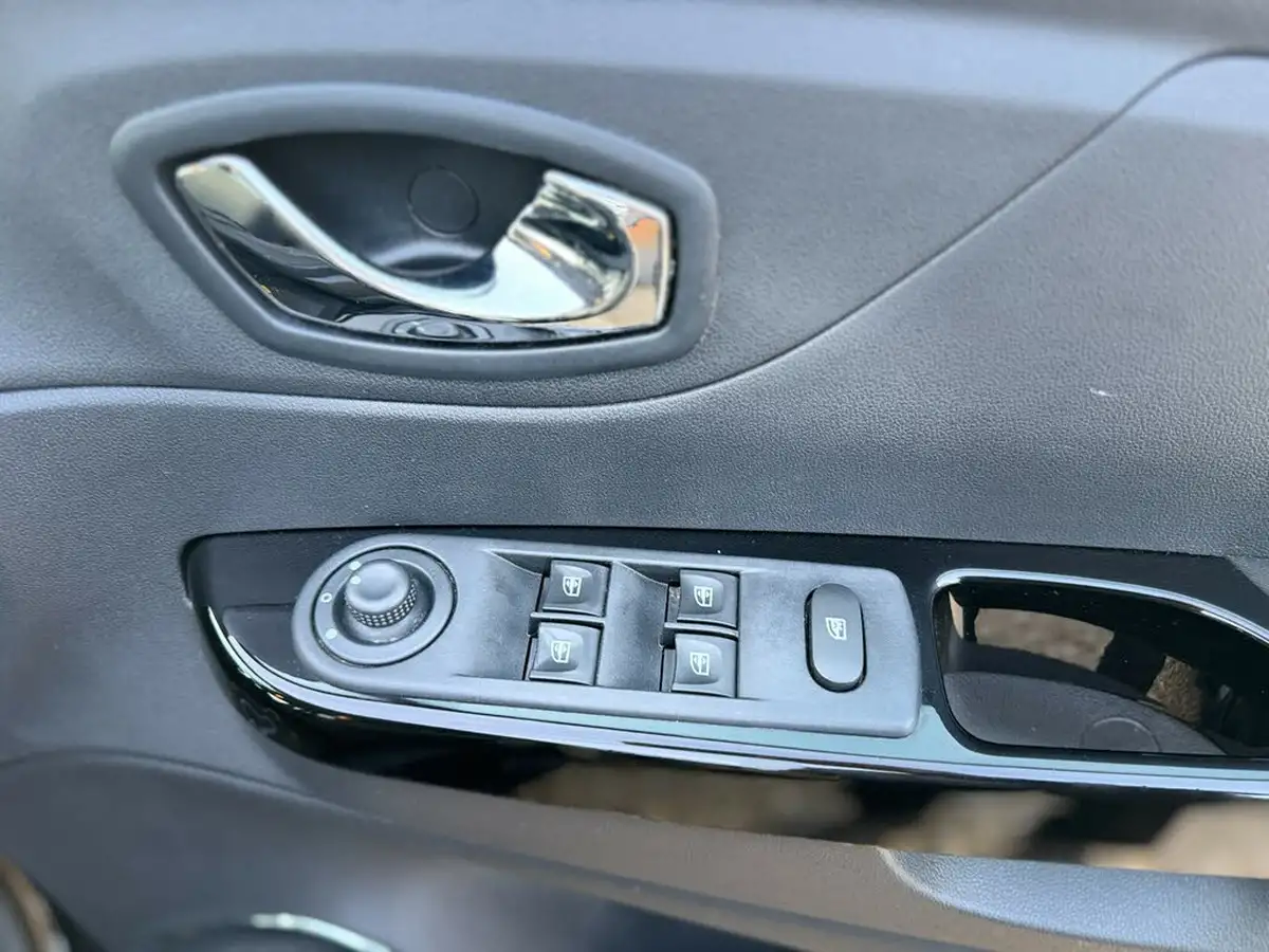 2016-renault-captur-15dci-dynamique-nav-90bhp-energy-ss-big-23