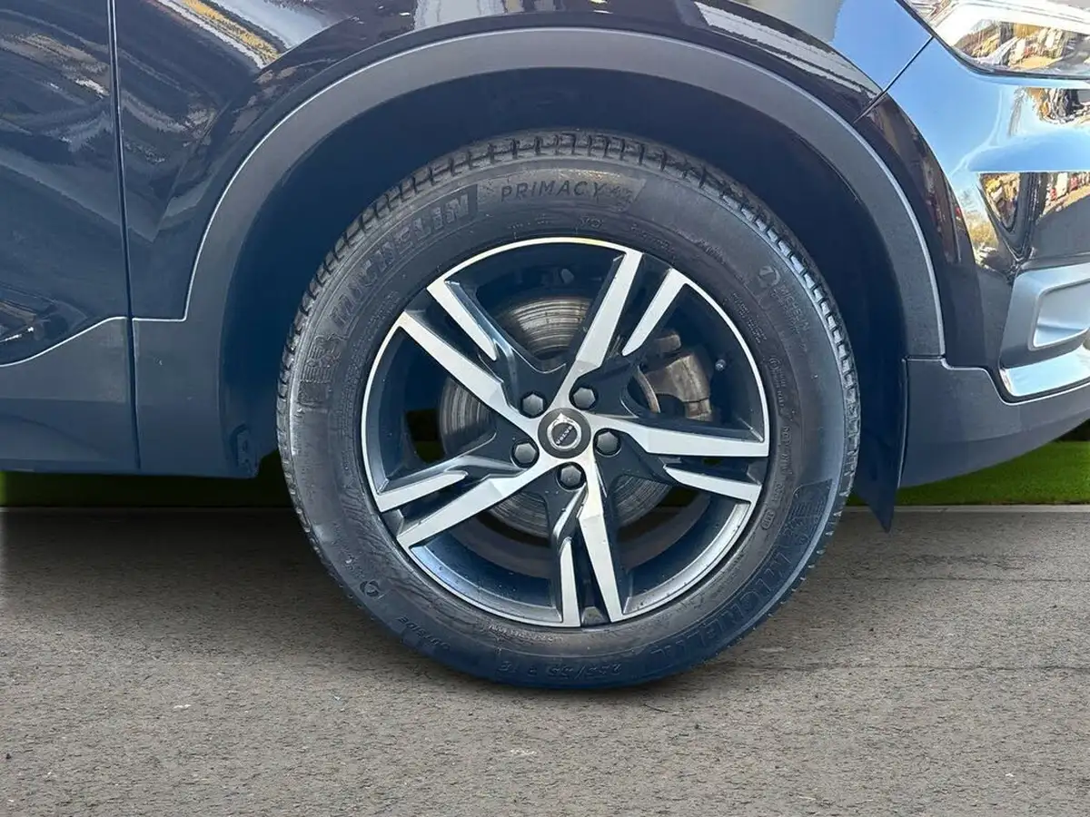 2019-volvo-xc40-20-t4-r-design-awd-big-8