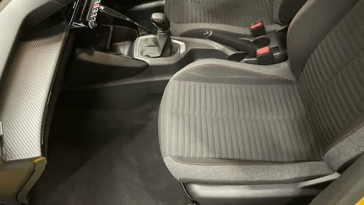 2022-peugeot-208-12-puretech-active-premium-75bhp-big-16