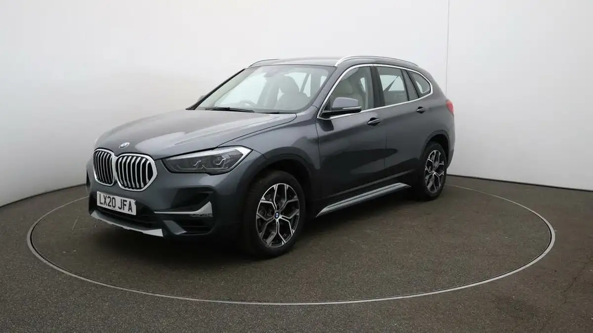 2020-bmw-x1-20-sdrive-20i-xline-big-60