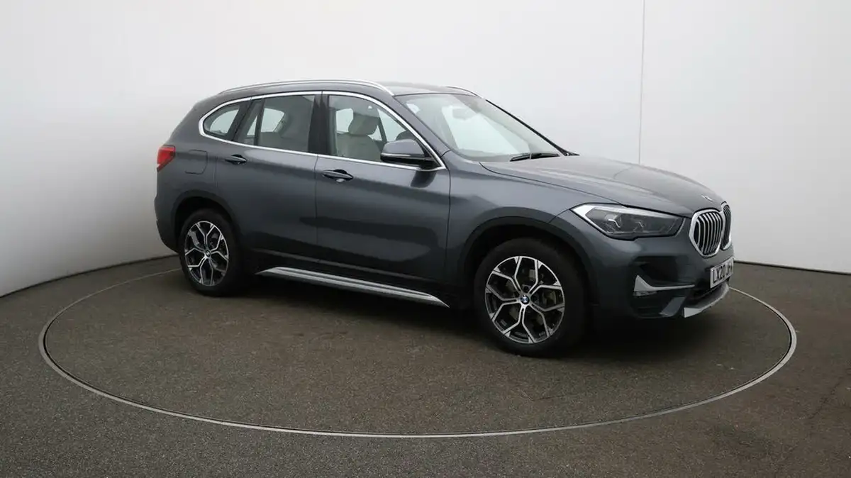 2020-bmw-x1-20-sdrive-20i-xline-big-36