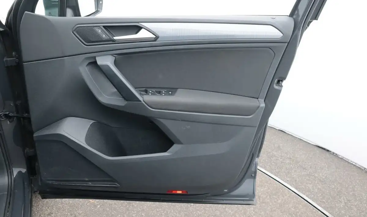 2021-volkswagen-tiguan-20tdi-life-dsg-big-16