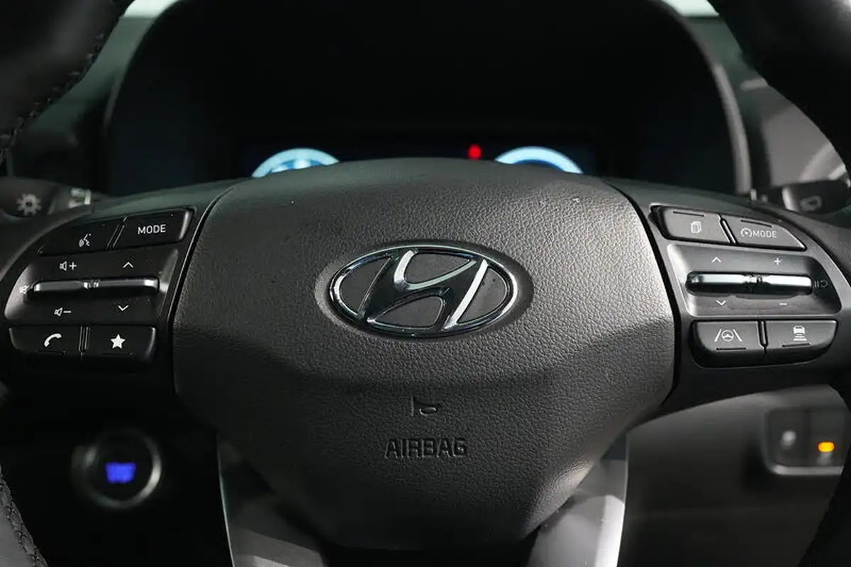 2022-hyundai-kona-e-premium-204ps-64kwh-7kw-obc-big-37