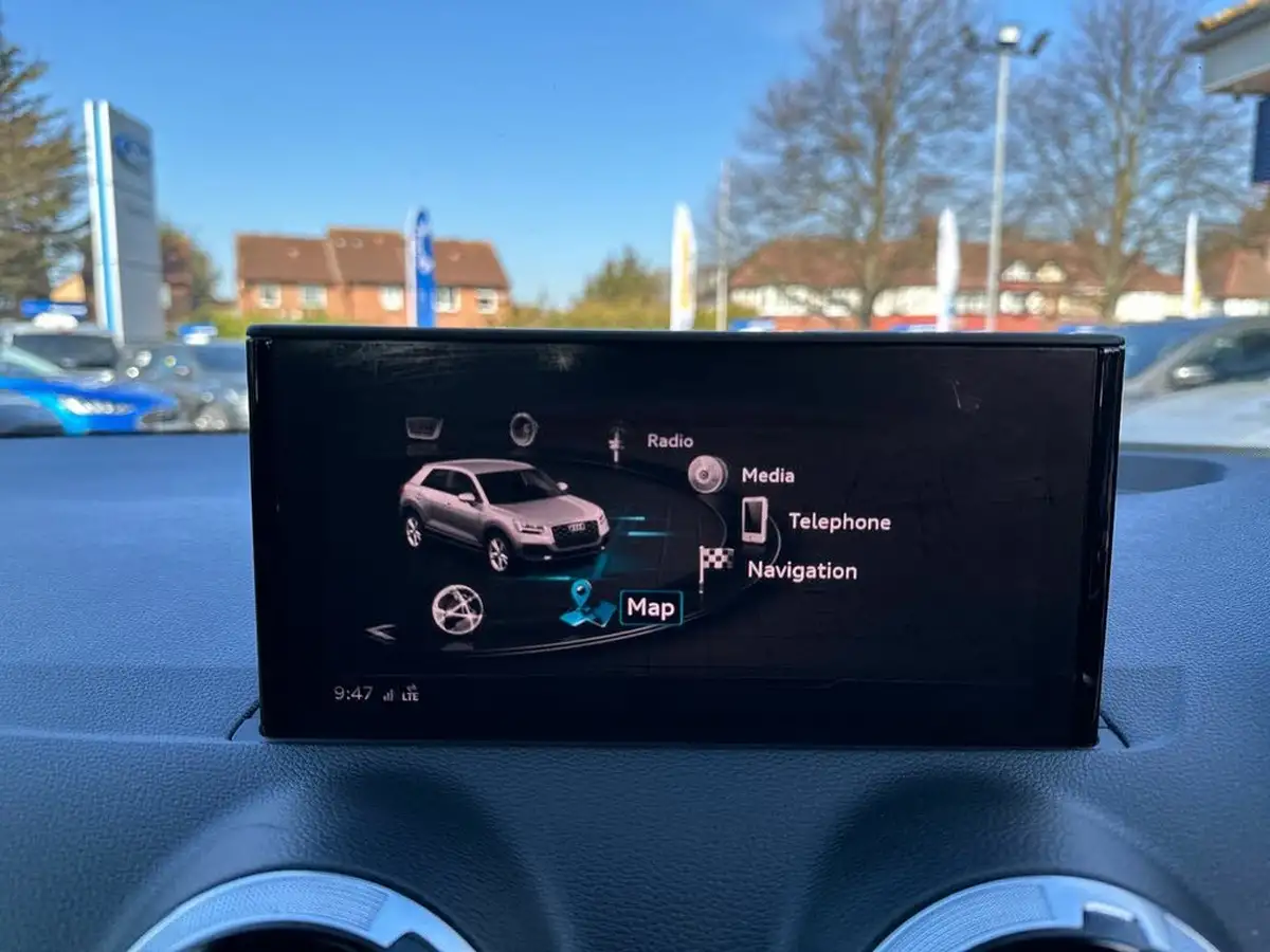 2021-audi-q2-10-30-tfsi-sport-big-18