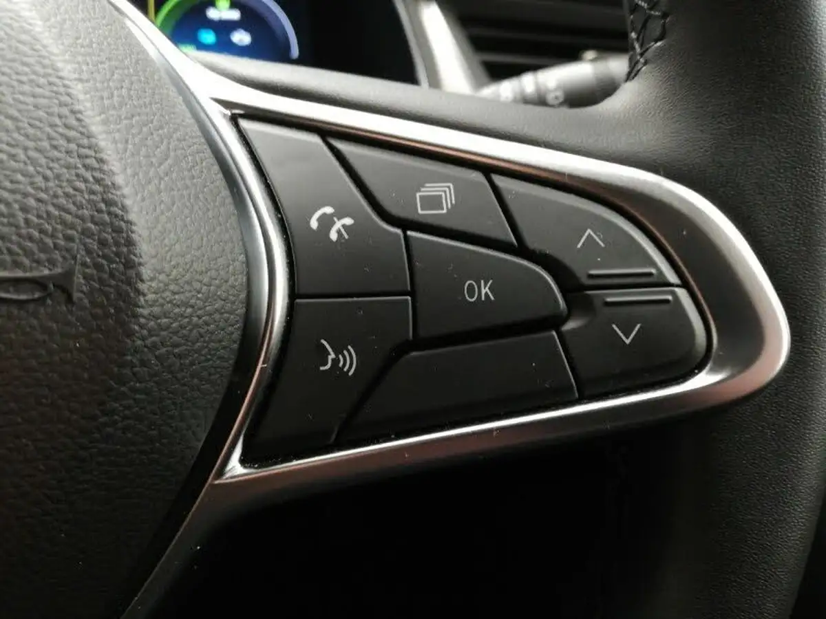 2023-renault-captur-16-techno-160ps-plug-in-big-14