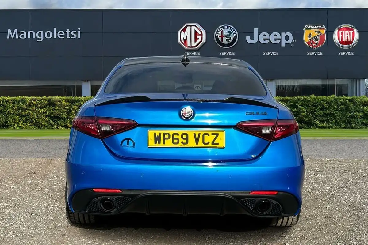 2019-alfa-romeo-giulia-20-veloce-ti-big-6