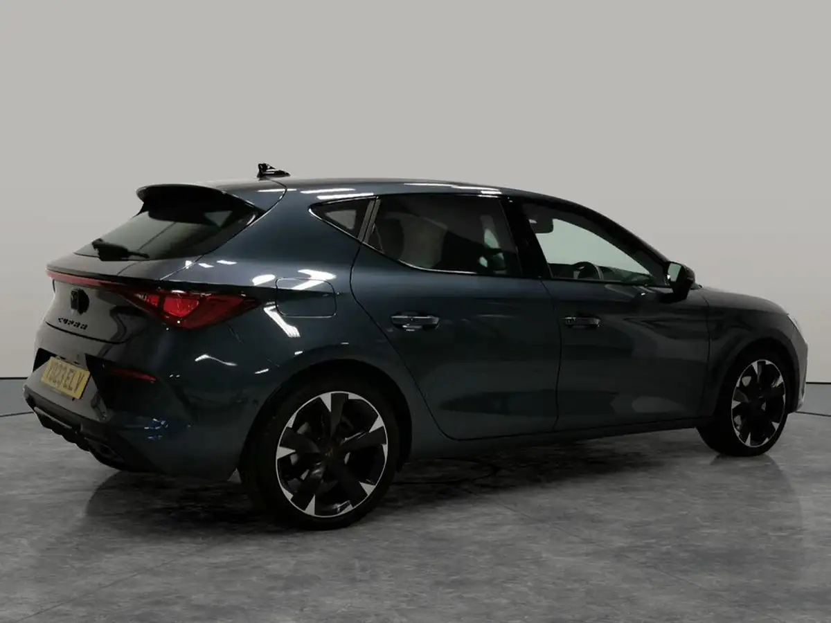 2023-cupra-leon-nf-15-etsi-v1-hatchback-big-13