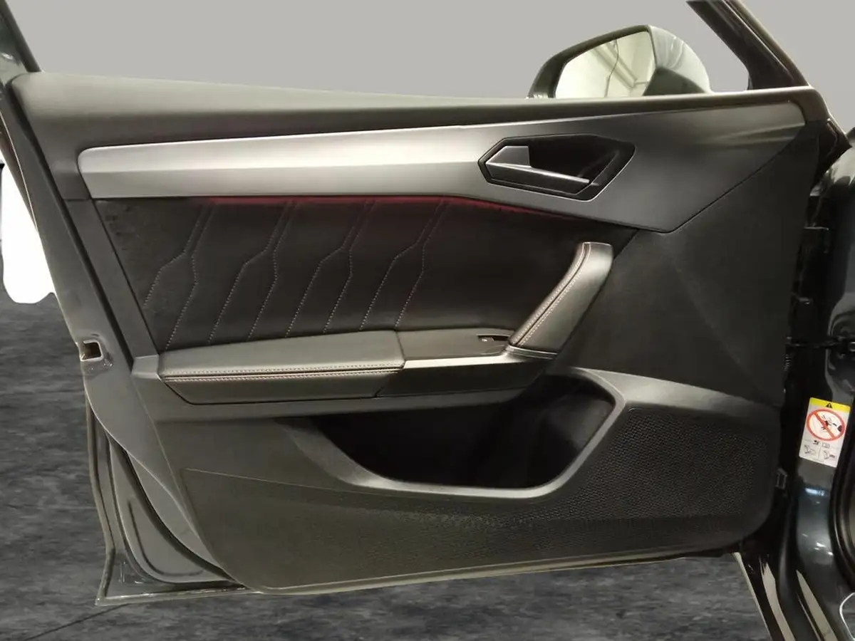 2023-cupra-leon-nf-15-etsi-v1-hatchback-big-37