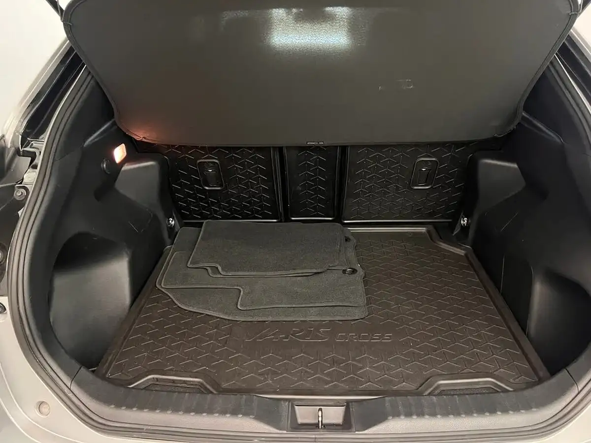 2022-toyota-yaris-cross-15-vvt-i-dynamic-awd-i-big-43