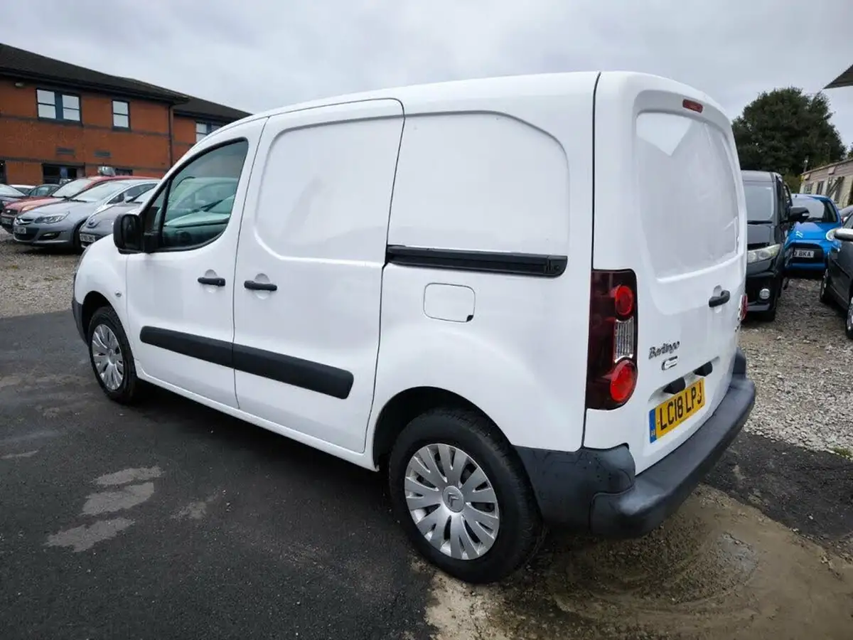 2018-citroen-berlingo-e-l1-635-lx-big-17