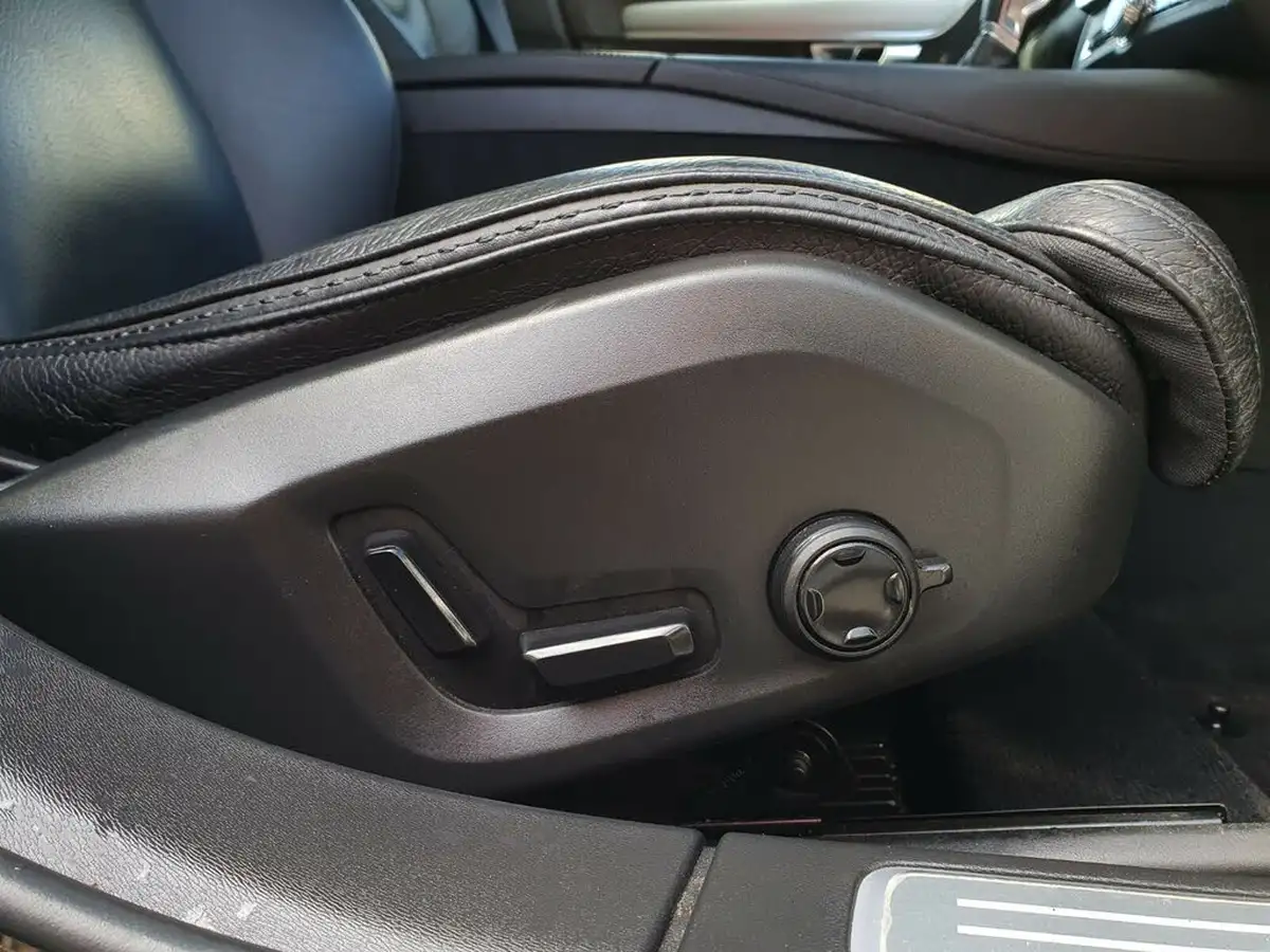2020-volvo-v90-20-t6-cross-country-plus-big-12