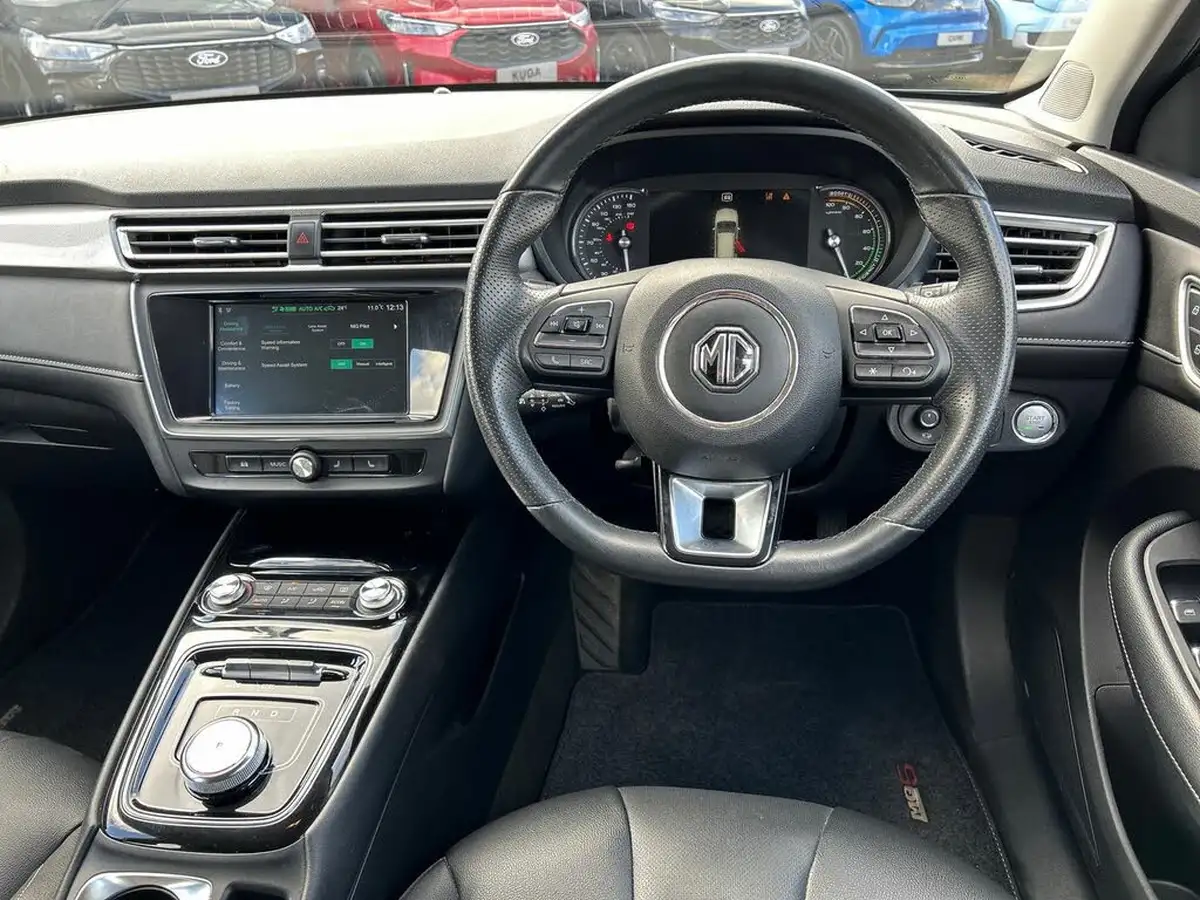 2022-mg-mg5-e-exclusive-ev-long-range-big-16