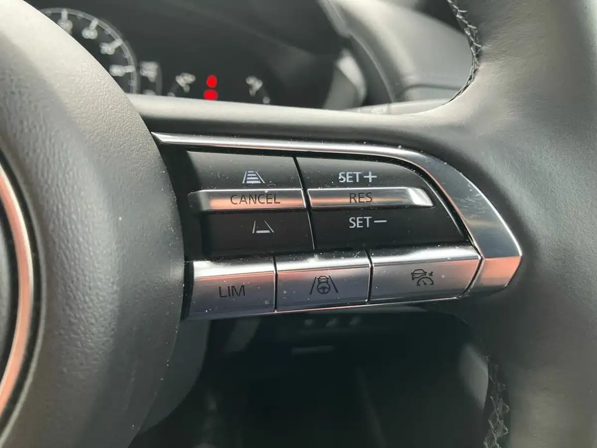 2023-mazda-mx-30-e-makoto-170ps-dark-grey-cloth-w-black-leatherette-830cc-big-31