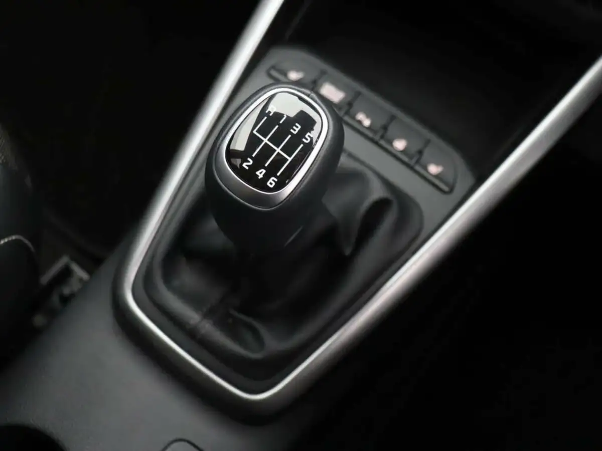 2024-kia-stonic-10-t-gdi-gt-line-s-98bhp-big-37